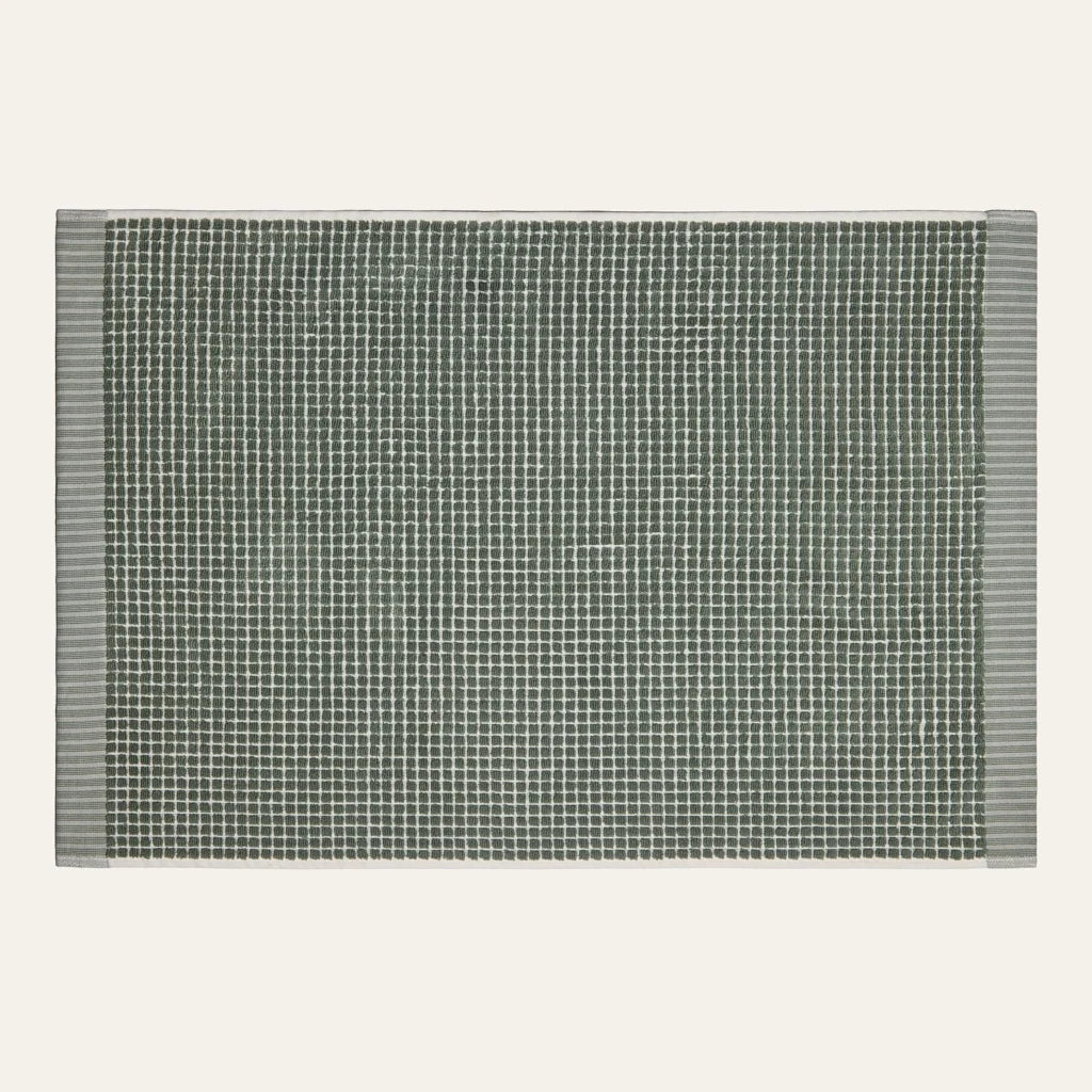 Sculpted Terry Bath Mat